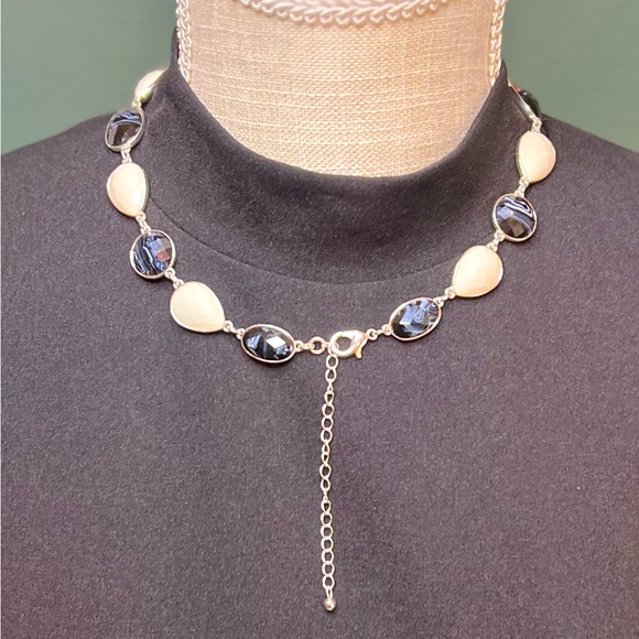 Vintage Black & White Glass Bead Adjustable Length Boho Necklace - Picture 9 of 9